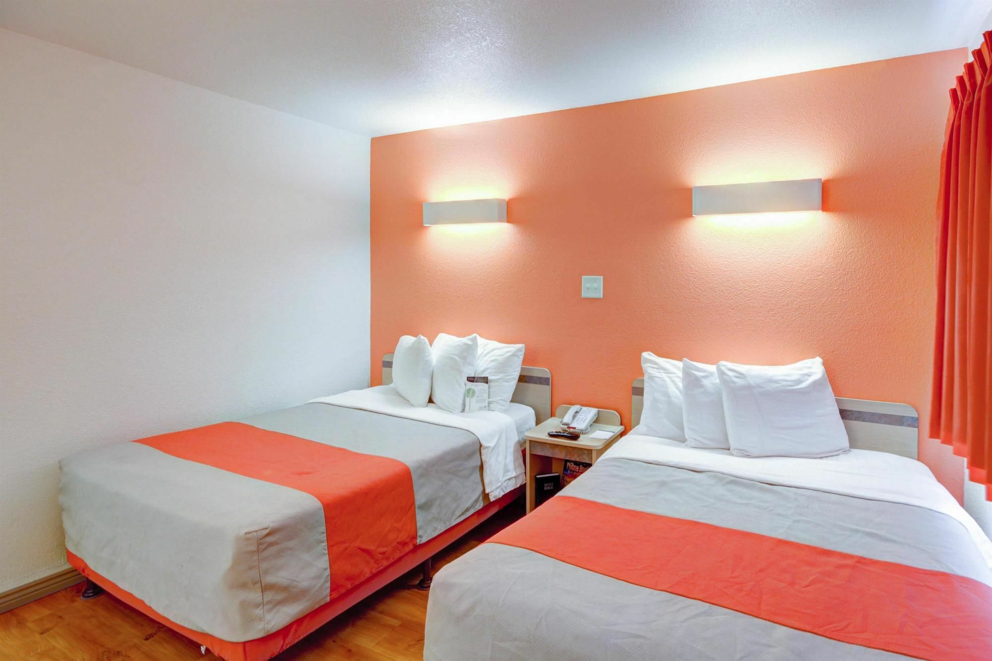 Hotel 6 Saint George, Ut