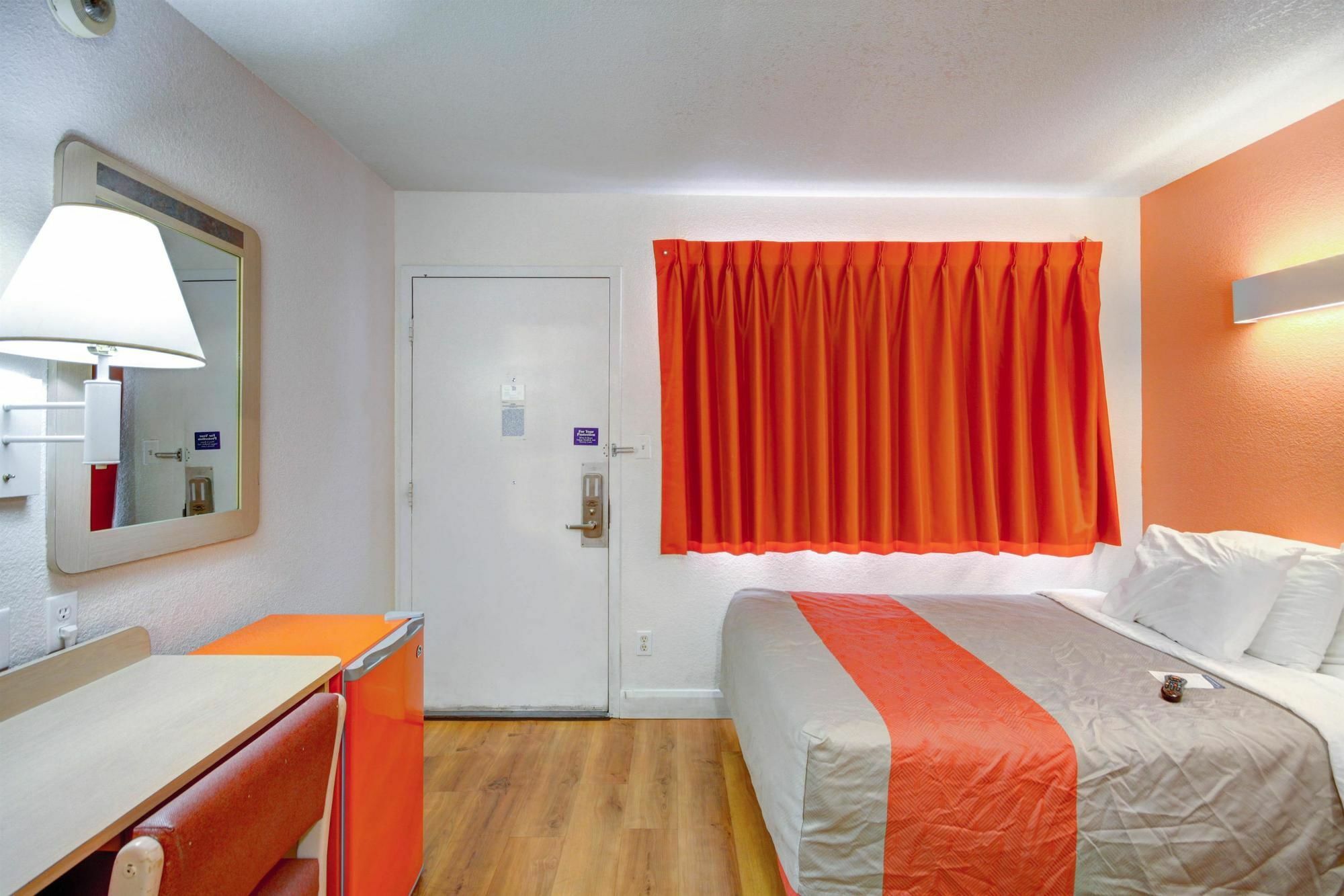 Hotel 6 Saint George, Ut